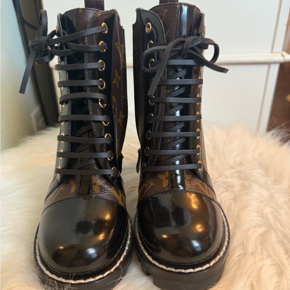 Louis Vuitton Patent Calfskin Monogram Star Trail Ankle Boots 36 Black - Picture 1 of 5